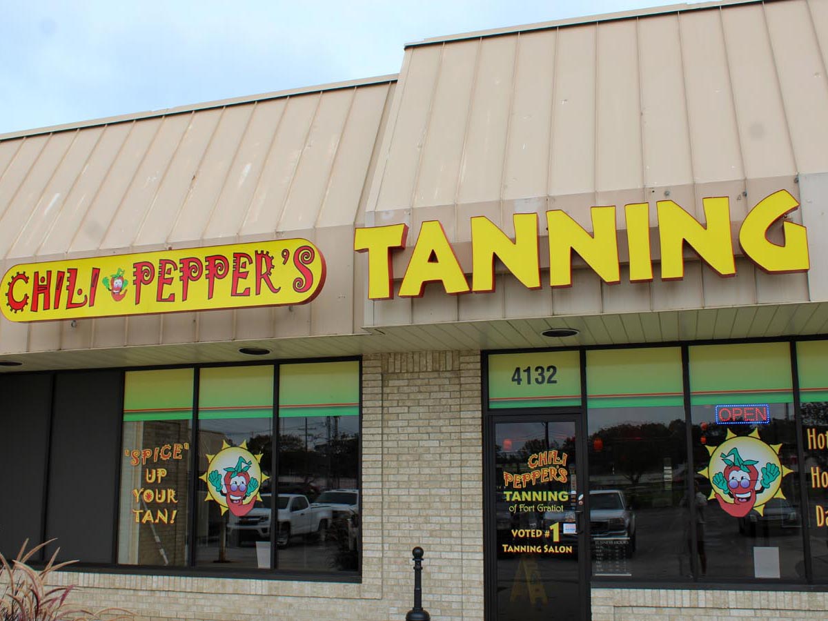 Tanning Salon in Fort Gratiot, MI